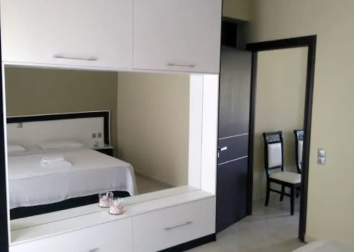 Xristos Kalogeris * Ksamil